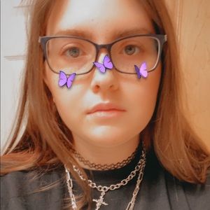 Meet your Posher, Chloe